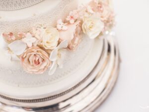 Wedding Cake Flowers: A Blooming Trend in Wedding Celebrations