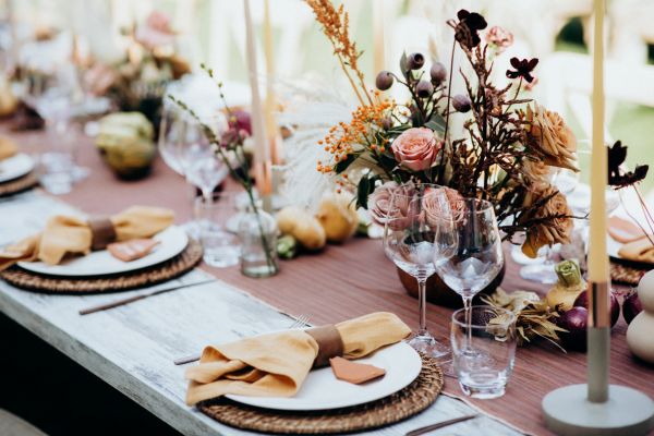Traditional vs modern weddings