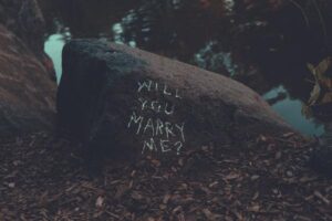How to Plan a Scavenger Hunt Proposal Step by Step