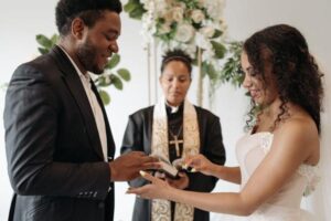 Who Can Officiate a Wedding in the USA?